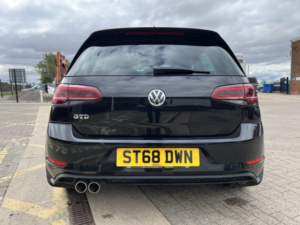 2018 Volkswagen Golf 2.0 Tdi Gtd in Black — image 6