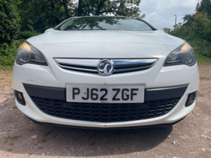 2013 Vauxhall Astra Gtc 1.6t 16v Sri Euro 5 3dr in White — image 5