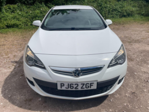 2013 Vauxhall Astra Gtc 1.6t 16v Sri Euro 5 3dr in White — image 6