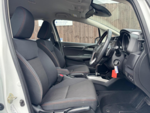 2018 Honda Jazz 1.5 I-Vtec Sport CVT Euro 6 (s/s) 5dr in White — image 3