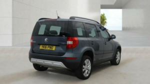 2016 Skoda Yeti 1.2 Tsi Se L Outdoor DSG Euro 6 (s/s) 5dr in Grey — image 5