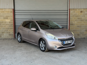2012 Peugeot 208 1.4 Hdi Allure in Pink — image 3