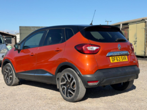 2014 Renault Captur 0.9 Tce Energy Dynamique S Medianav Euro 5 (s/s) 5dr in Orange — image 4