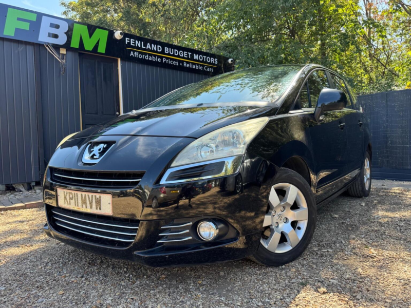 2011 Peugeot 5008 1.6 Hdi Sport Euro 5 5dr in Black — image 1