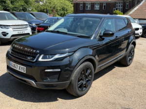 2017 Land Rover Range Rover Evoque Td4 Se Tech in Black — image 3
