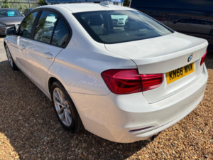 2016 BMW 3 Series 2.0 318d Se Euro 6 (s/s) 4dr in White — image 5