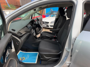2018 Vauxhall Mokka X 1.4i Turbo Ecotec Active Euro 6 (s/s) 5dr in Silver — image 4