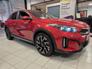 2023 Kia Xceed 1.5 T-Gdi 3 SUV 5dr Petrol Manual Euro 6 (s/s) (158 Bhp) in Red — image 5