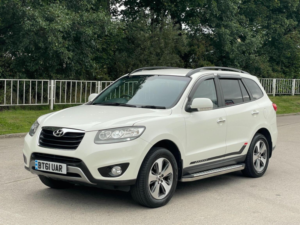 2012 Hyundai Santa Fe 2.2 Crdi Premium Auto 4WD Euro 5 5dr (7 Seat) in White — image 3