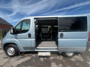 2017 Peugeot Boxer 2.0 Bluehdi 333 in Blue — image 4