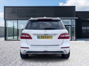 2015 Mercedes-Benz M Class 2.1 Ml250 Bluetec Amg Line in White — image 4