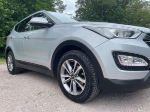 2015 Hyundai Santa Fe 2.2 Crdi Premium 4WD Euro 5 5dr (7 Seat) in Silver — image 4