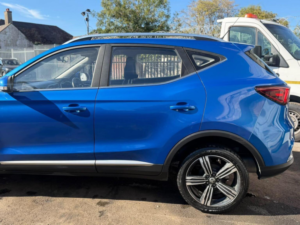 2019 MG MG Zs 1.0 T-Gdi Exclusive Auto Euro 6 5dr in Blue — image 4