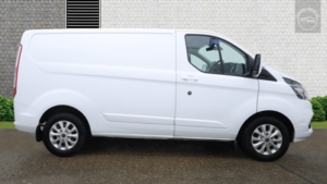 2022 Ford Transit Custom 2.0 Transit Custom Limited Van 300 L1 2.0l Ecoblue 130ps Fwd 6 Speed Manual in White — image 5