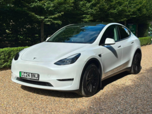 2024 Tesla Model Y (dual Motor) Long Range Auto 4wde 5dr in White — image 2