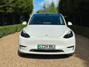 2024 Tesla Model Y (dual Motor) Long Range Auto 4wde 5dr in White — image 3
