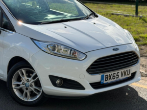 2015 Ford Fiesta 1.25 Zetec Euro 6 5dr in White — image 3
