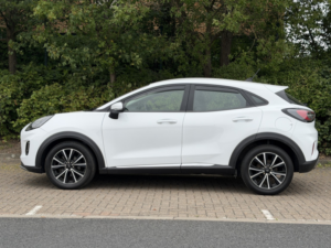 2021 Ford Puma 1.0 Puma Titanium 5 Door 1.0l Ecoboost 125ps Mhev Fwd 6 Speed Manual in White — image 3