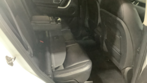 2018 Land Rover Discovery Sport Td4 Se Tech in White — image 2