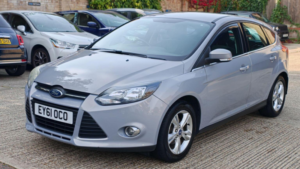 2011 Ford Focus 1.6 Zetec Euro 5 5dr in Silver — image 3