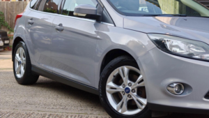 2011 Ford Focus 1.6 Zetec Euro 5 5dr in Silver — image 6