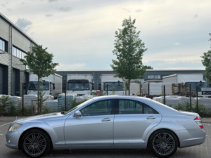 2008 Mercedes-Benz S Class 3.0 S320 Cdi V6 G-Tronic Euro 4 4dr in Silver — image 4