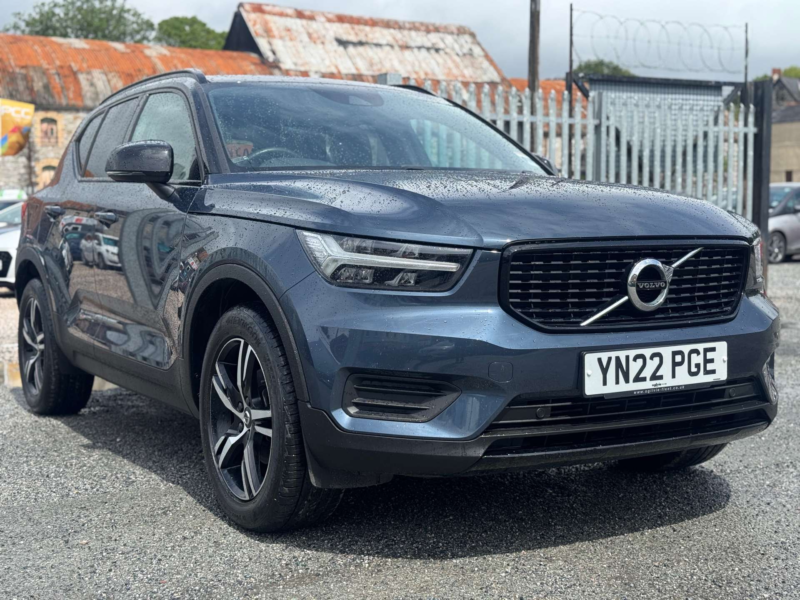 2022 Volvo Xc40 1.5 Xc40 R-Design T3 5dr in Blue — image 1