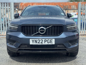 2022 Volvo Xc40 1.5 Xc40 R-Design T3 5dr in Blue — image 2