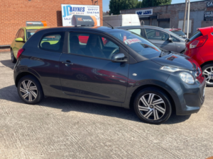 2016 Citroen C1 1.0 Vti Feel Hatchback 3dr Petrol Manual Euro 6 (68 Ps) in Grey — image 2