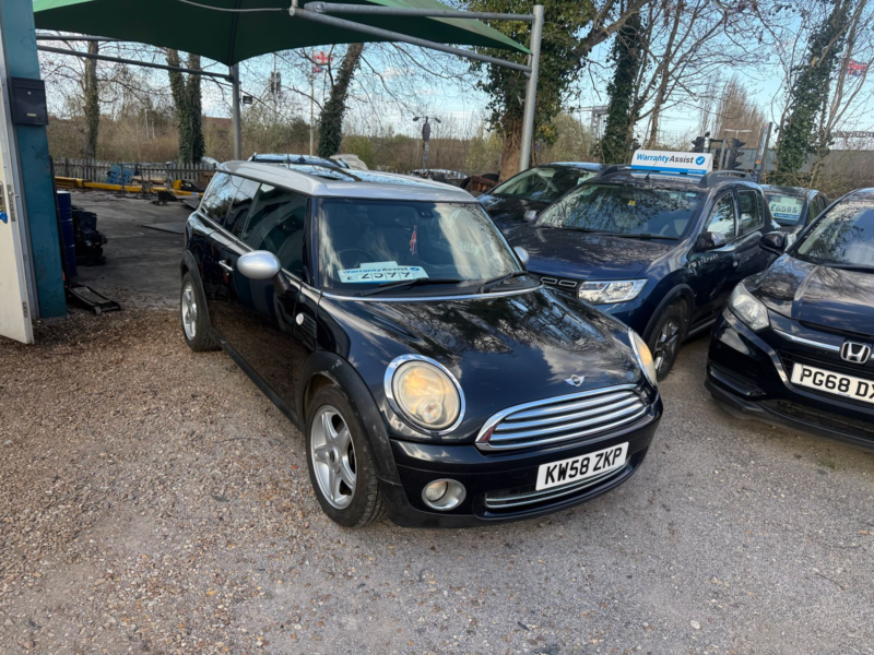 2008 MINI Clubman 1.6 Cooper Estate 5dr Petrol Manual Euro 4 (120 Ps) in Black — image 1