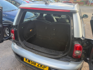 2008 MINI Clubman 1.6 Cooper Estate 5dr Petrol Manual Euro 4 (120 Ps) in Black — image 5