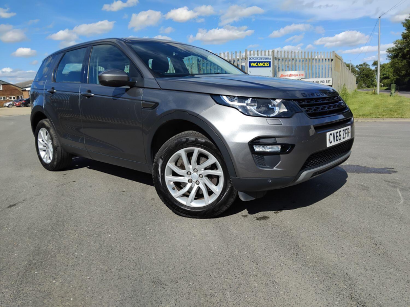 2015 Land Rover Discovery Sport 2.0 Td4 Se Tech in Grey — image 1