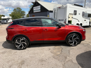 2023 Nissan Qashqai 1.3 Dig-T Mhev Tekna+ SUV 5dr Petrol Hybrid Xtron Euro 6 (s/s) (158 Ps) in Red — image 4