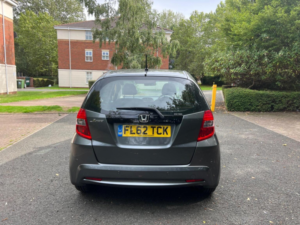 2012 Honda Jazz 1.4 I-Vtec Es Euro 5 5dr in Grey — image 5