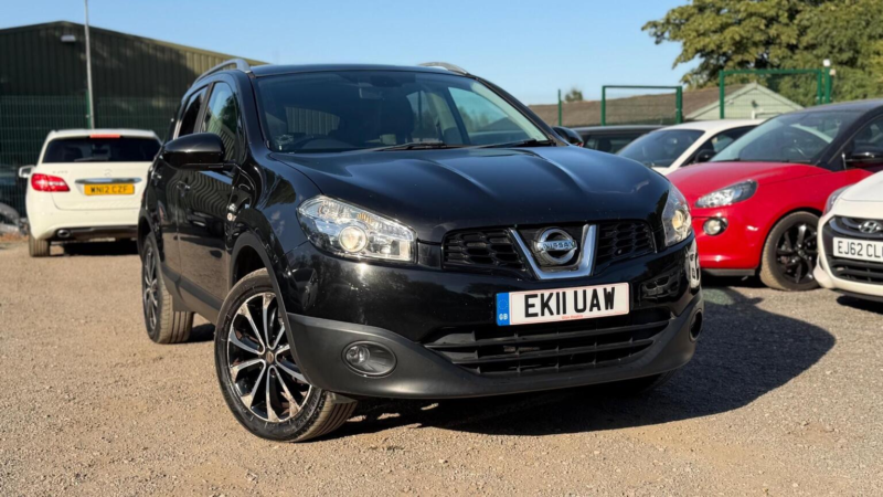 2011 Nissan Qashqai 1.5 Dci N-Tec 2WD Euro 5 5dr in Black — image 1