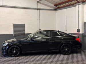 2013 Mercedes-Benz C Class 2.1 C250 Cdi Blueefficiency Amg Sport Coupe 2dr Diesel G-Tronic+ Euro 5 (s/s) (204 Ps) in Black — image 4