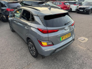 2022 Hyundai Kona 64kwh Premium Auto 5dr (10.5kw Charger) in Grey — image 4
