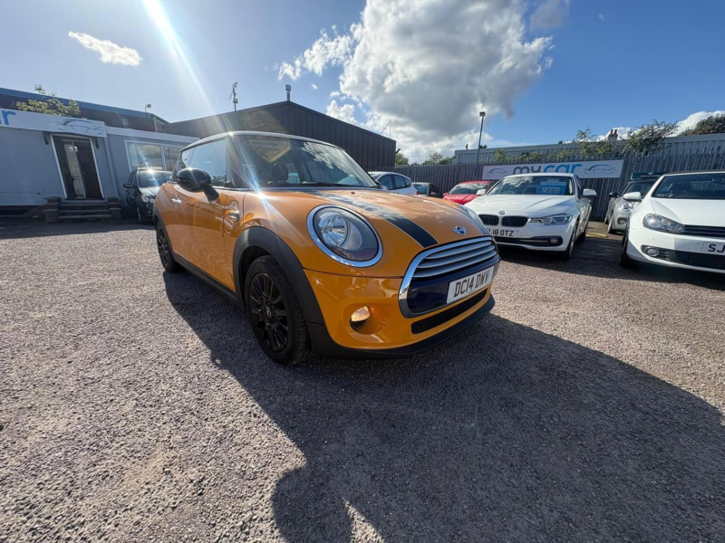 2014 MINI Hatch 1.5 Cooper Euro 6 (s/s) 3dr in Orange — image 1