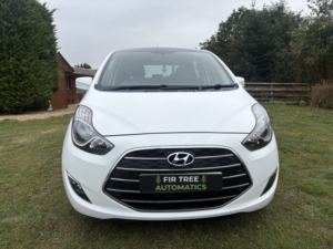 2017 Hyundai Ix20 1.6 Ix20 Prem Nav 1.6 A/t My17 in White — image 2