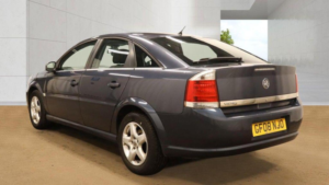 2008 Vauxhall Vectra 1.8 Vvt Exclusiv 5dr in Blue — image 3