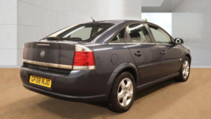 2008 Vauxhall Vectra 1.8 Vvt Exclusiv 5dr in Blue — image 4
