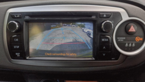 2014 Toyota Yaris 1.33 Dual Vvt-I Icon Plus Euro 5 5dr in Black — image 6