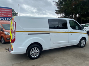 2020 Ford Transit Custom Custom Limited Auto Crew — image 6