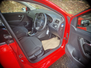 2012 Volkswagen Polo 1.2 Tsi Bluemotion Tech Se Design Auto in Red — image 6