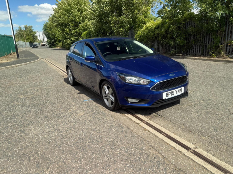 2015 Ford Focus 1.0t Ecoboost Zetec Euro 6 (s/s) 5dr in Blue — image 1