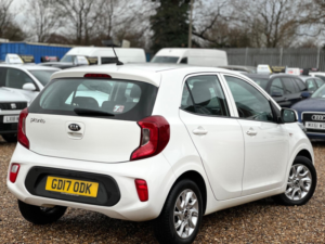 2017 Kia Picanto 1.0 2 Euro 6 5dr in White — image 3
