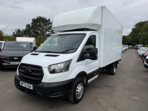 2023 Ford Transit 2.0 350 L4 Luton — image 3