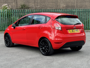 2013 Ford Fiesta 1.25 Style in Red — image 2