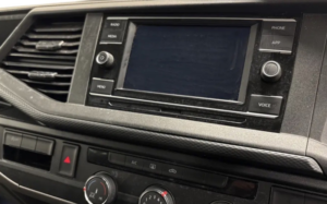 2022 Volkswagen Transporter 2.0 Tdi T30 Startline in White — image 6