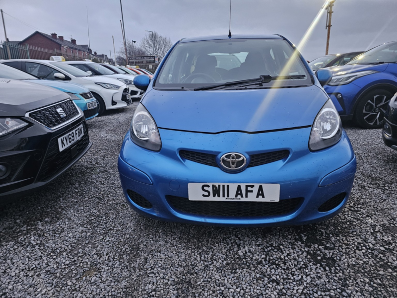 2011 Toyota Aygo 1.0 Vvt-I Blue in Blue — image 1